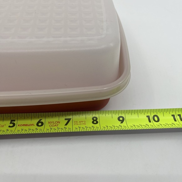 Tupperware Medium Season Serve Container 9x7x3" Orange Red Booklet - Picture 10 of 12